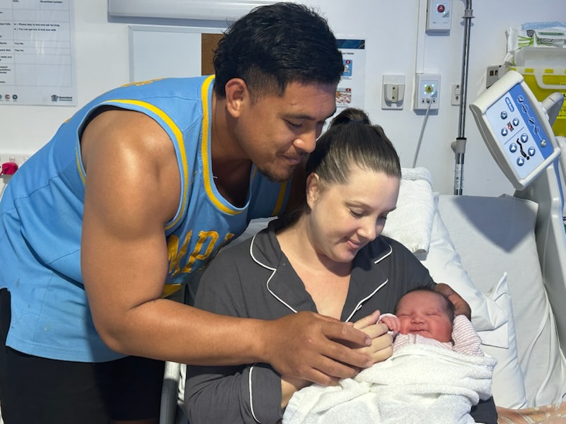Parents Erika Hedley and Koli Aso Pio holding their newborn daughter Teulia Seiuli, who was the first baby born at the reopened maternity services on 8 October at Cooktown Multipurpose Health Service.